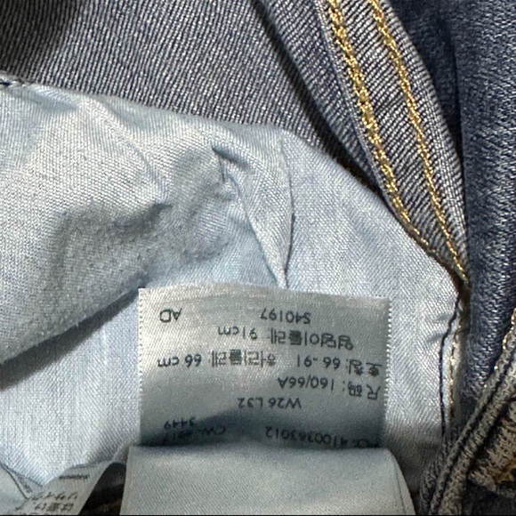 26W Levi’s 721 High Rise Skinny Jeans - Picture 3 of 3